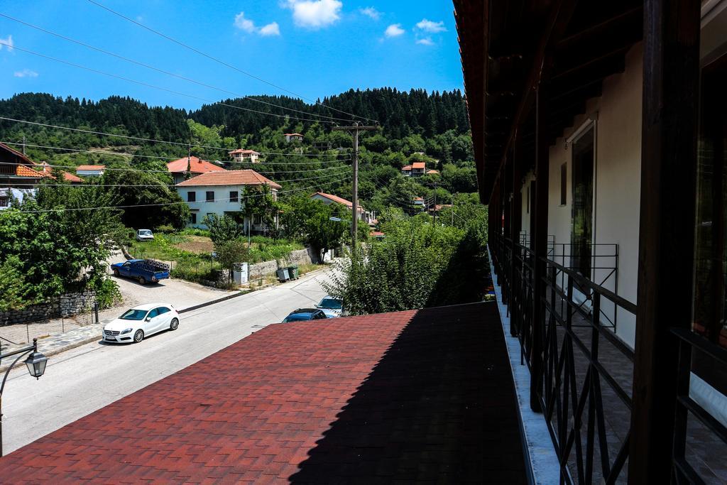 Hotel Elatofilito Athamanio Exterior photo